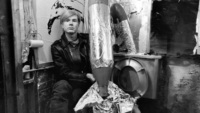 Andy Warhol: życie i śmierć artysty, który zmienił sztukę na zawsze Andy Warhol: życie i śmierć artysty, który zmienił sztukę na zawsze